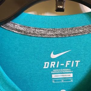 Nike DRI-FIG Turquoise T-shirt